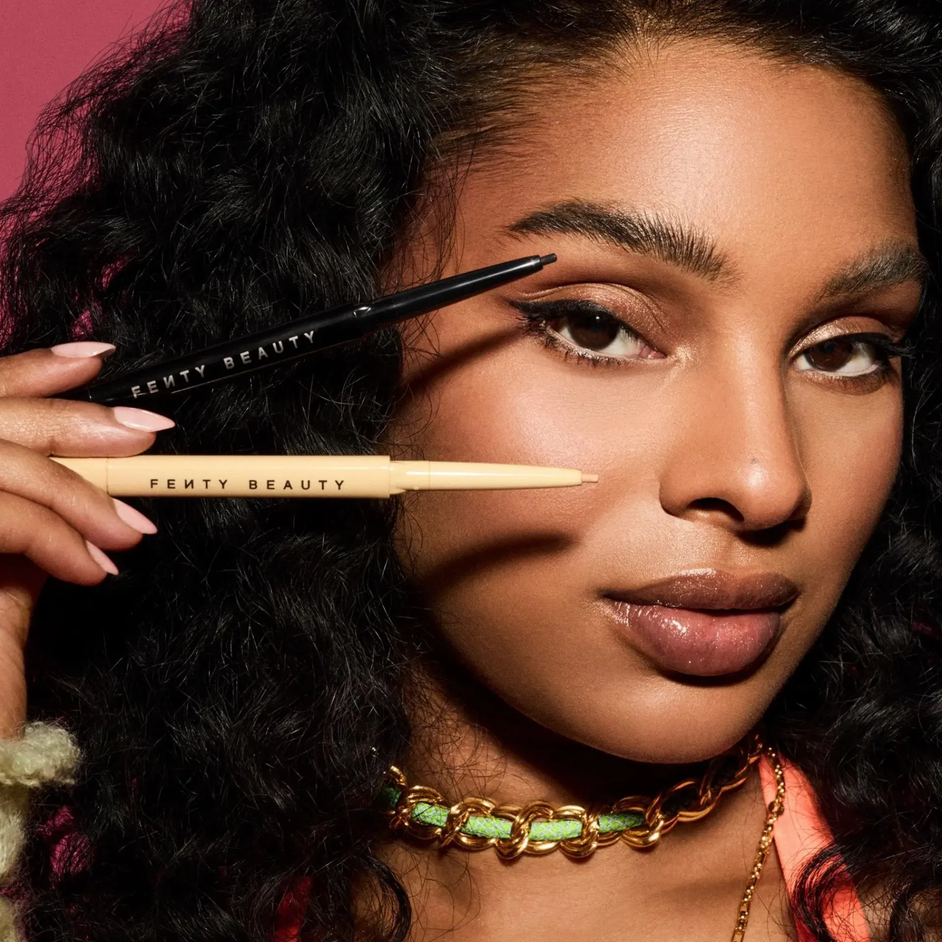 Fenty Beauty Silmämeikit<Fine Linez Lash Line-Enhancing Eyeliner silmänrajauskynä 0.1 gr
