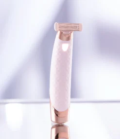 Flawless Karvanpoisto<Ladyshaver Finishing touch nu razor