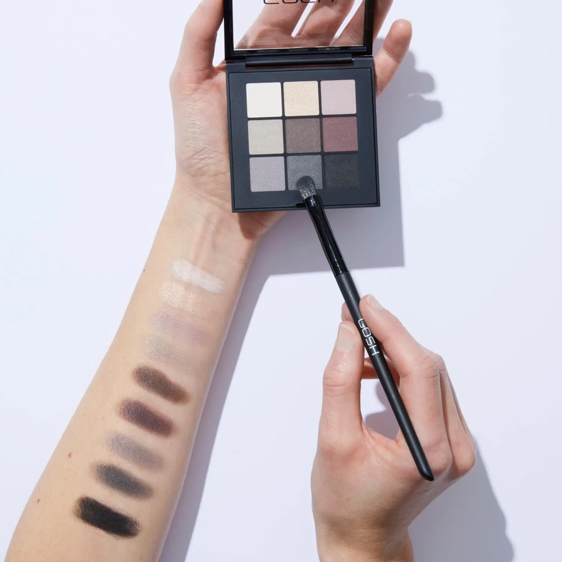 GOSH Silmämeikit<Eyedentity Palette luomiväripaletti 8 g