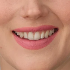 IsaDora Hajusteettomat Meikit|Huulimeikit<Perfect Moisture Lipstick huulipuna 4 ml
