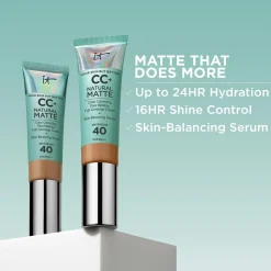 IT Cosmetics Kasvomeikit<CC+ Cream Natural Matte Foundation SPF 40 meikkivoide 32 ml