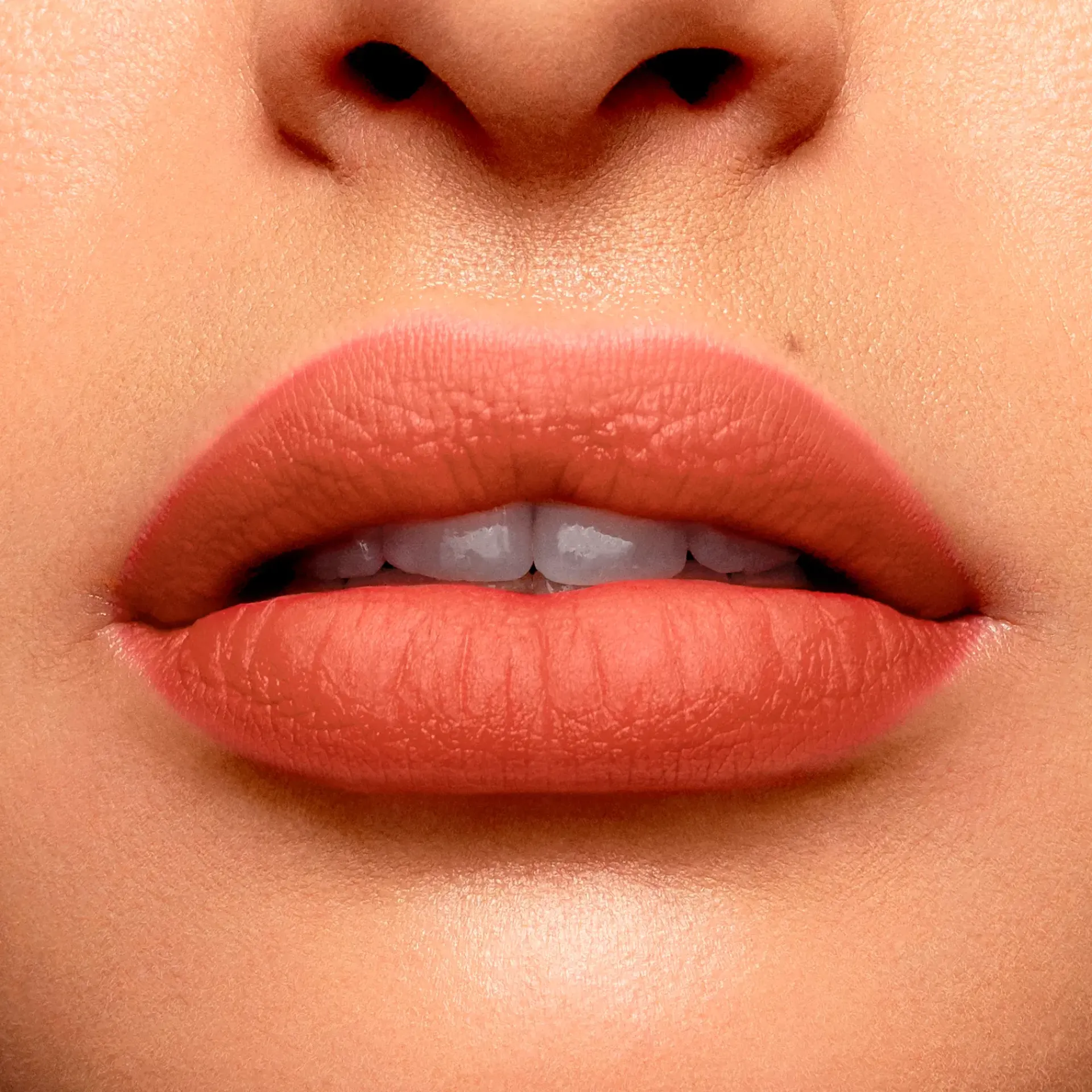 Lancôme Huulimeikit<L'Absolu Rouge Intimatte huulipuna