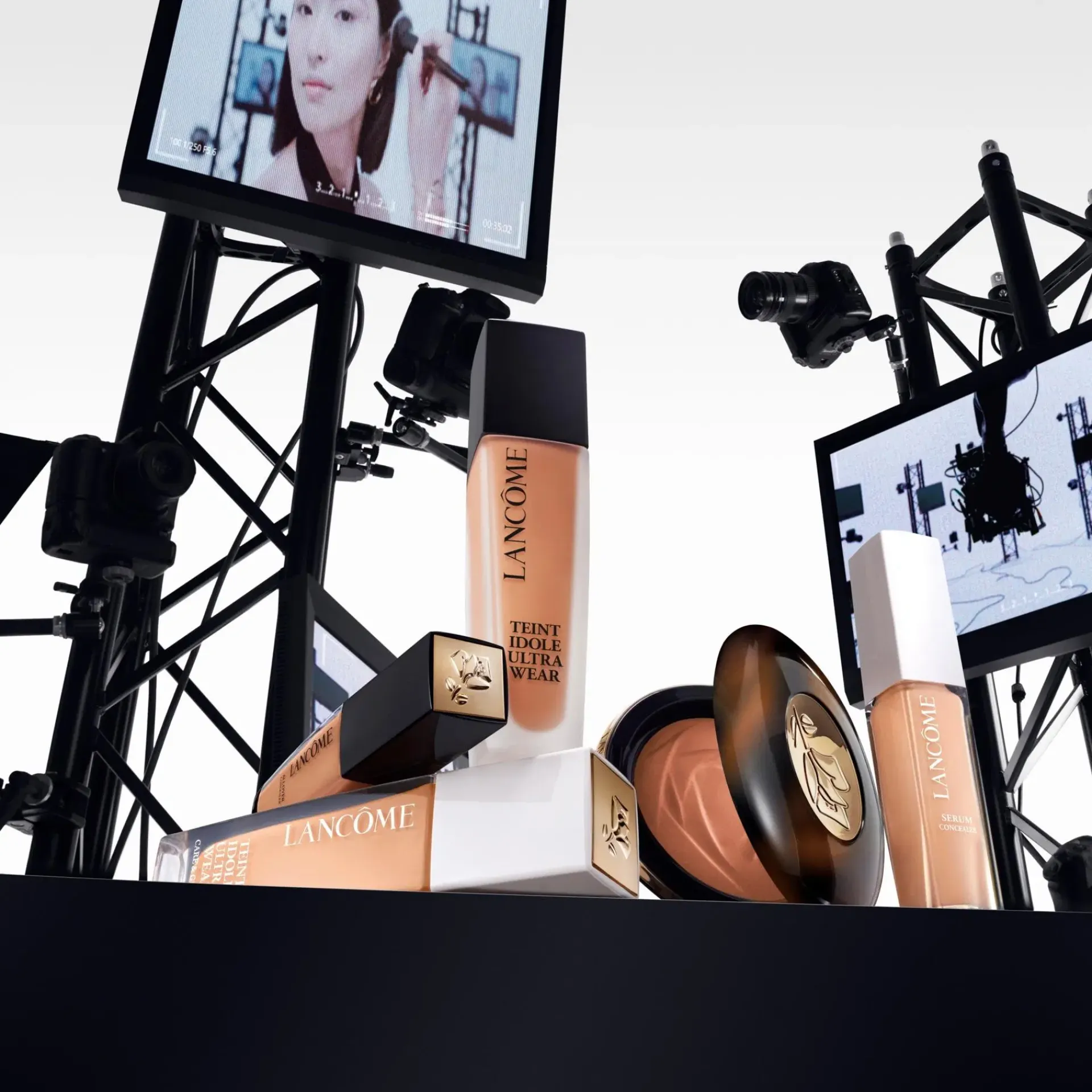 Lancôme Kasvomeikit<Teint Idole Ultra Wear C.E. Skin Transforming Bronzer aurinkopuuteri 10 g