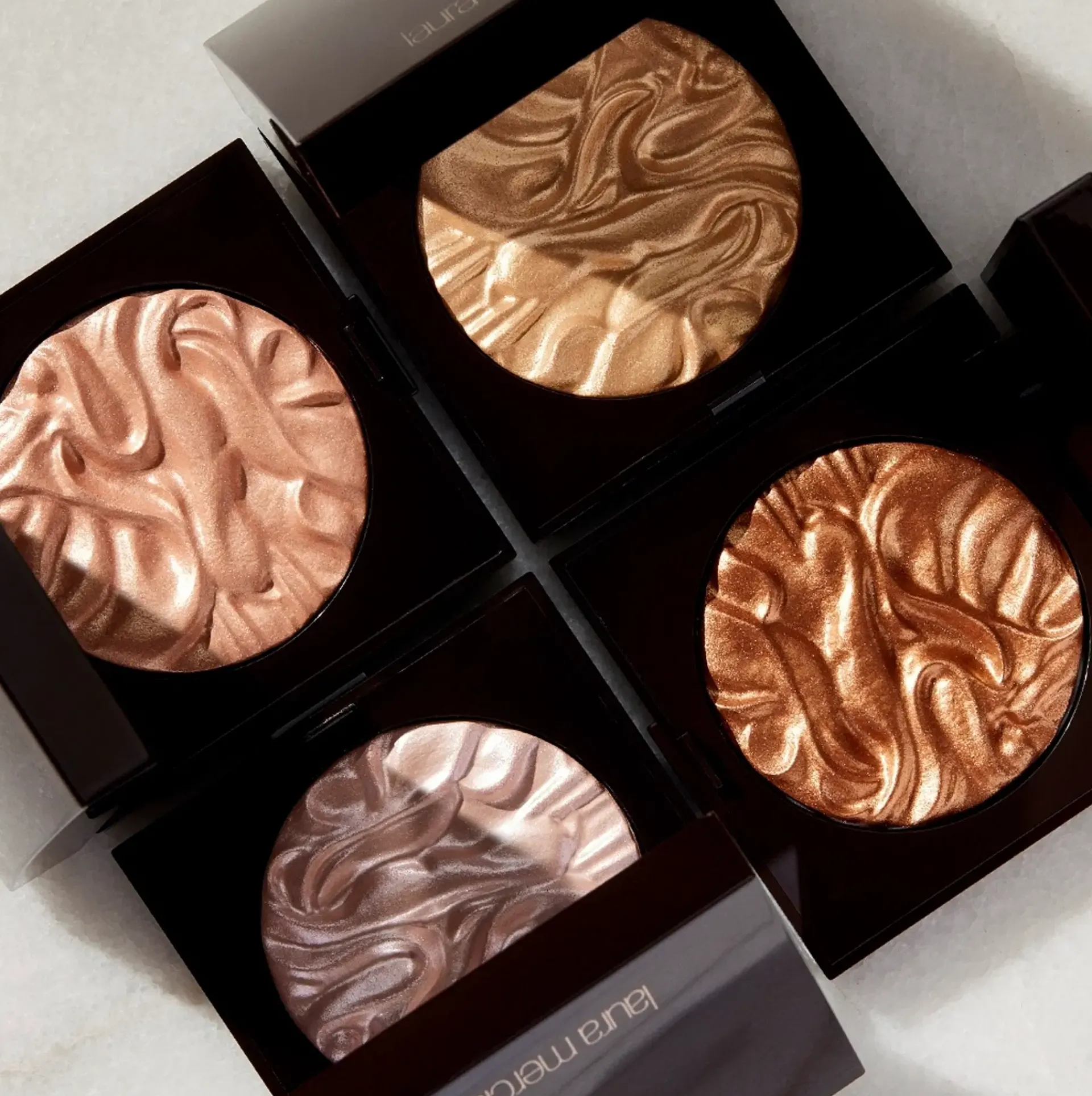 Laura Mercier Kasvomeikit<Face Illuminator Highlighting Powder korostuspuuteri 9 g