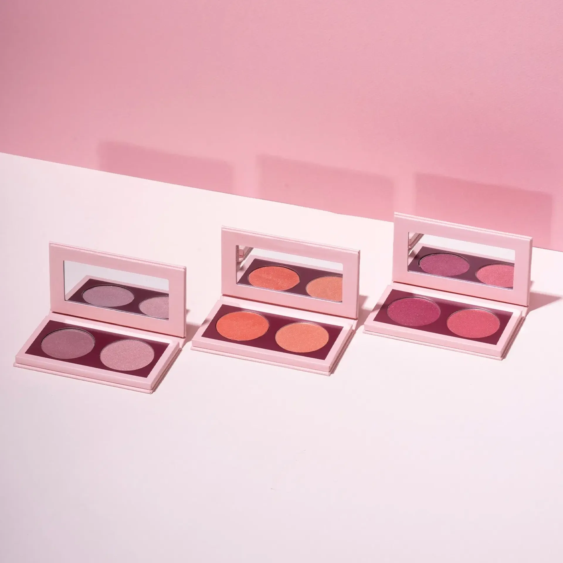 LH Cosmetics Kasvomeikit<Duo dimension -poskipunapaletti 4 g