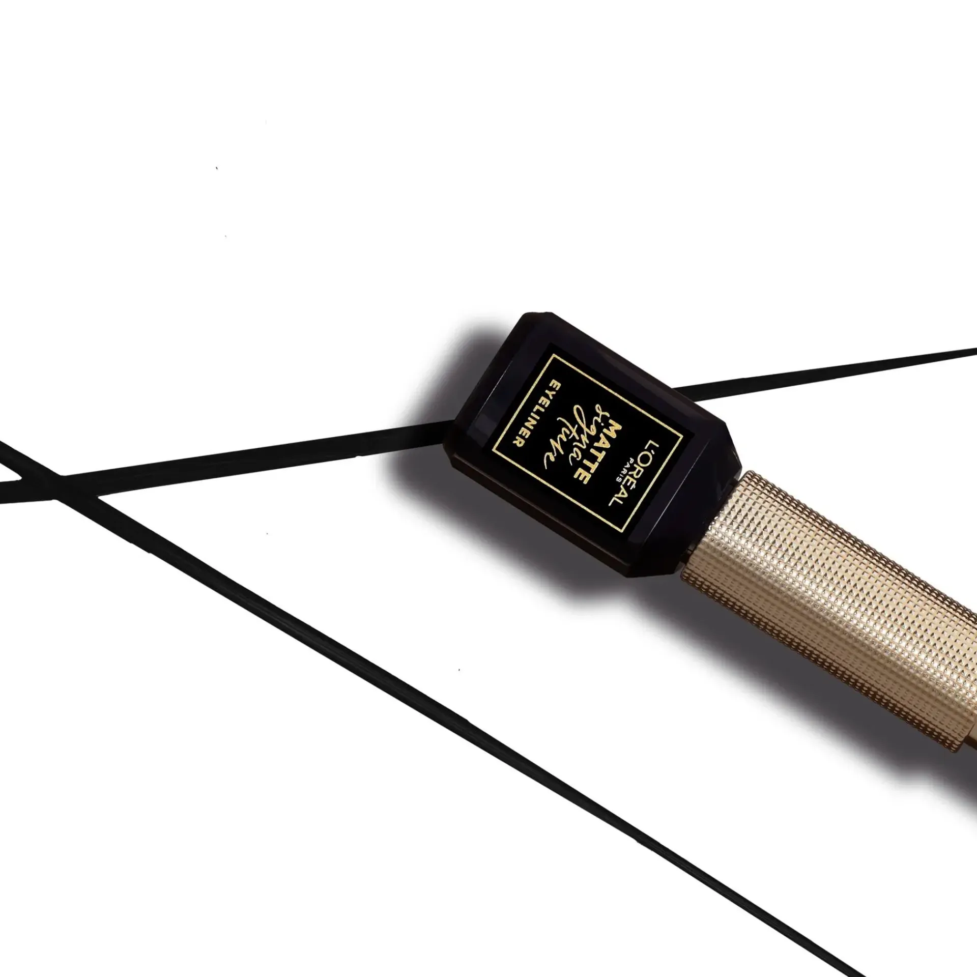 L'Oréal Paris Silmämeikit<Infaillible Grip Matte Liquid Liner 01 Ink nestemäinen silmänrajausväri 3ml