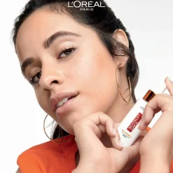 L'Oréal Paris Ihonhoidon Tehoaineet|Kasvojenhoito<Revitalift Clinical Daily Moisturizing Fluid SPF 50 päivävoide normaalille iholle 50ml