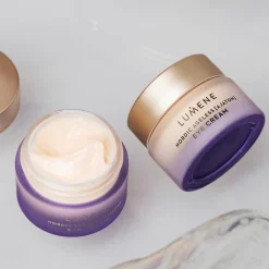 Lumene Kasvojenhoito<AJATON Silmänympärysvoide 15ml