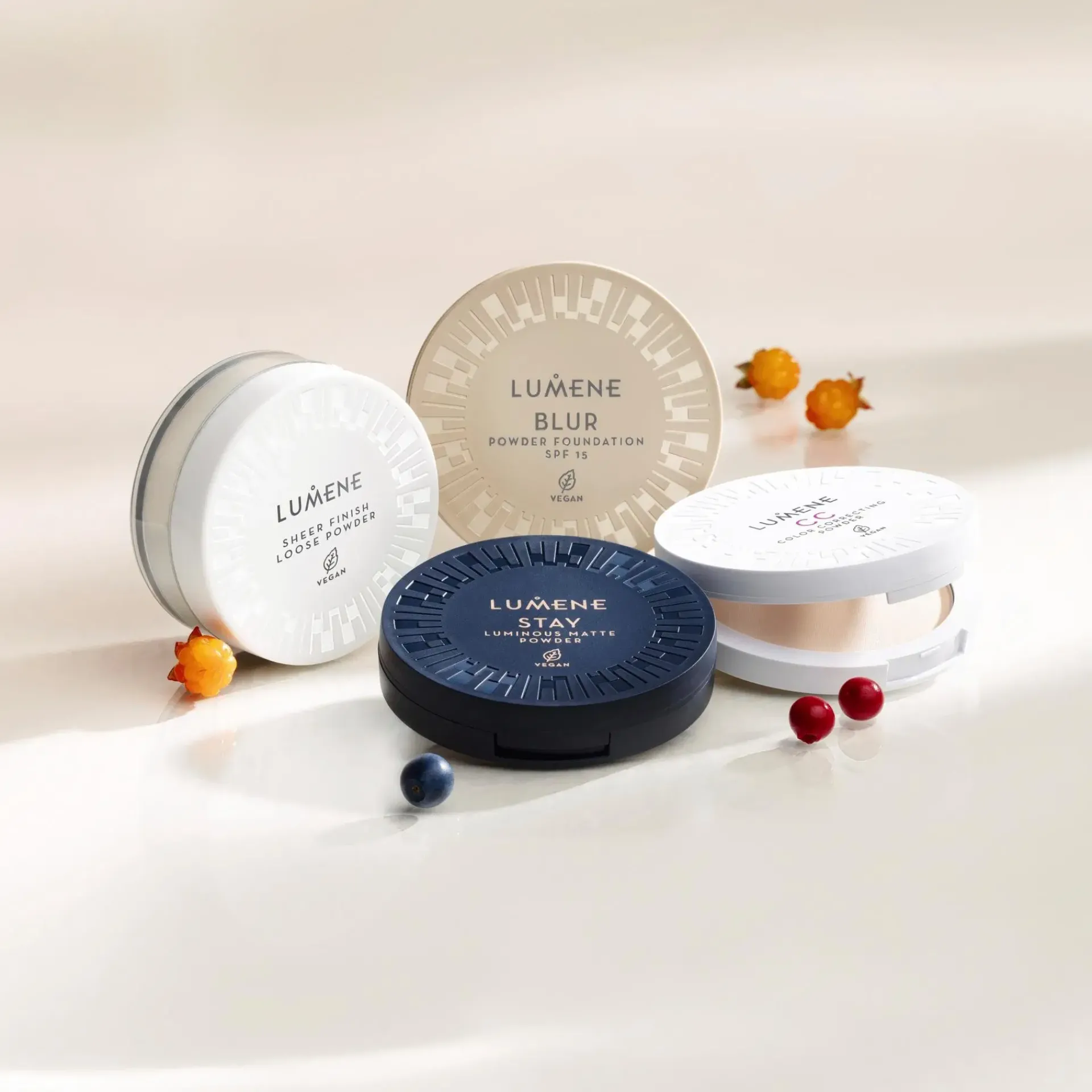 Lumene Kasvomeikit<CC Color Correcting puuteri 10 g