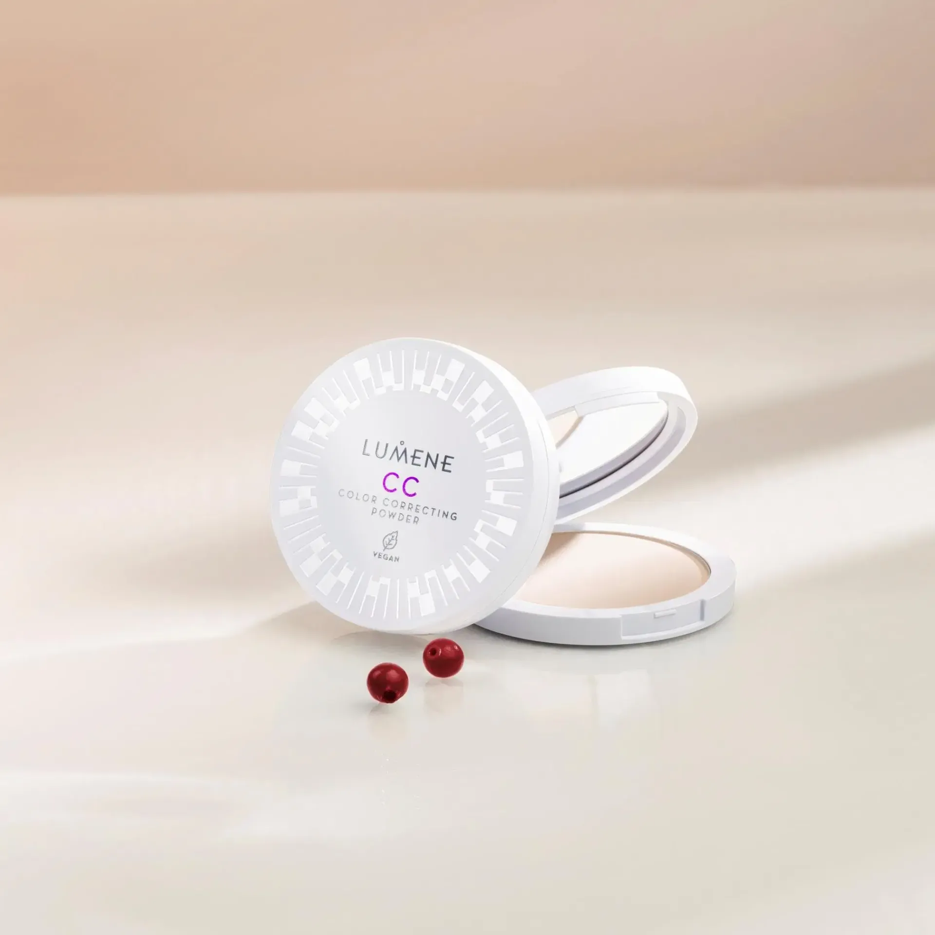 Lumene Kasvomeikit<CC Color Correcting puuteri 10 g