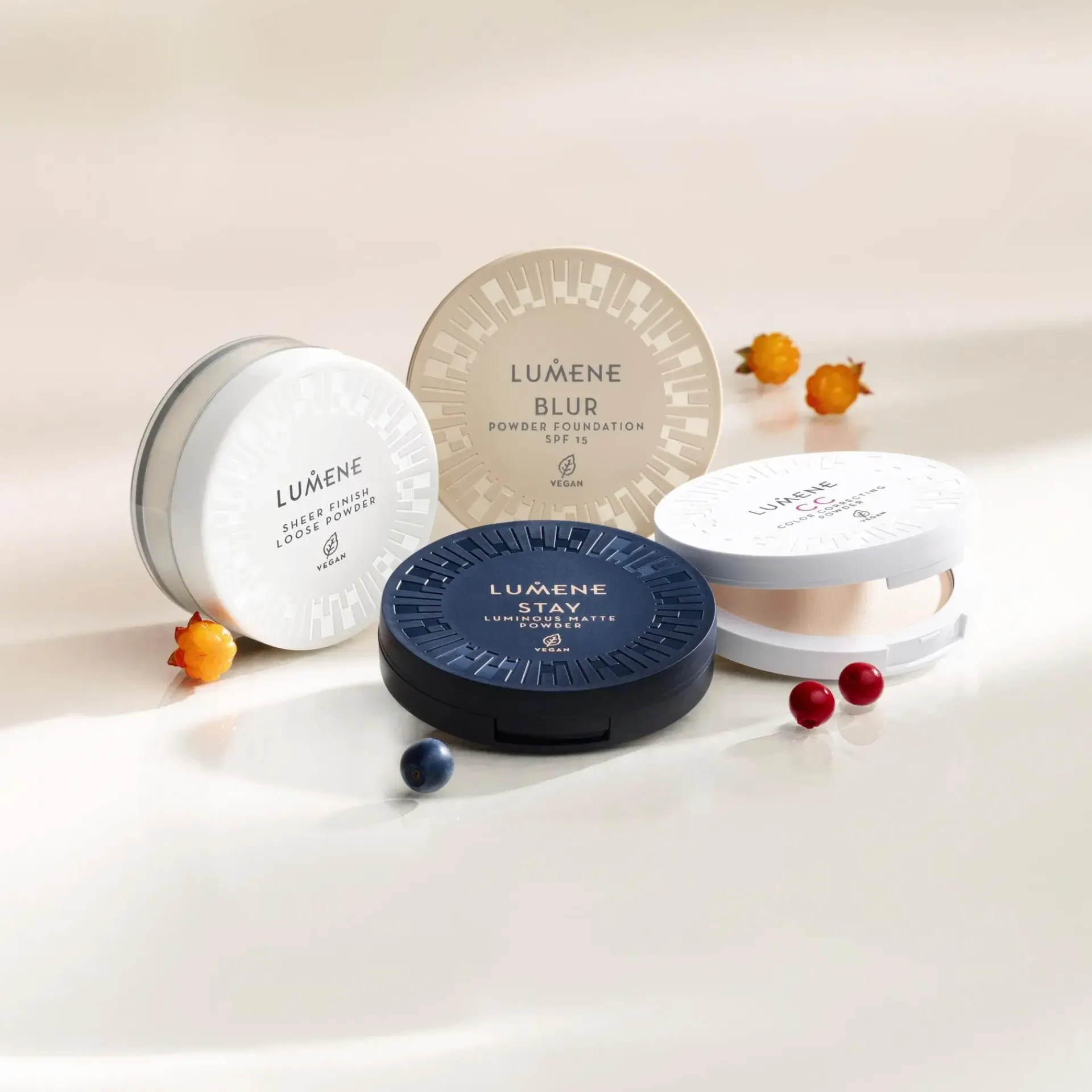 Lumene Kasvomeikit<CC Color Correcting puuteri 10 g