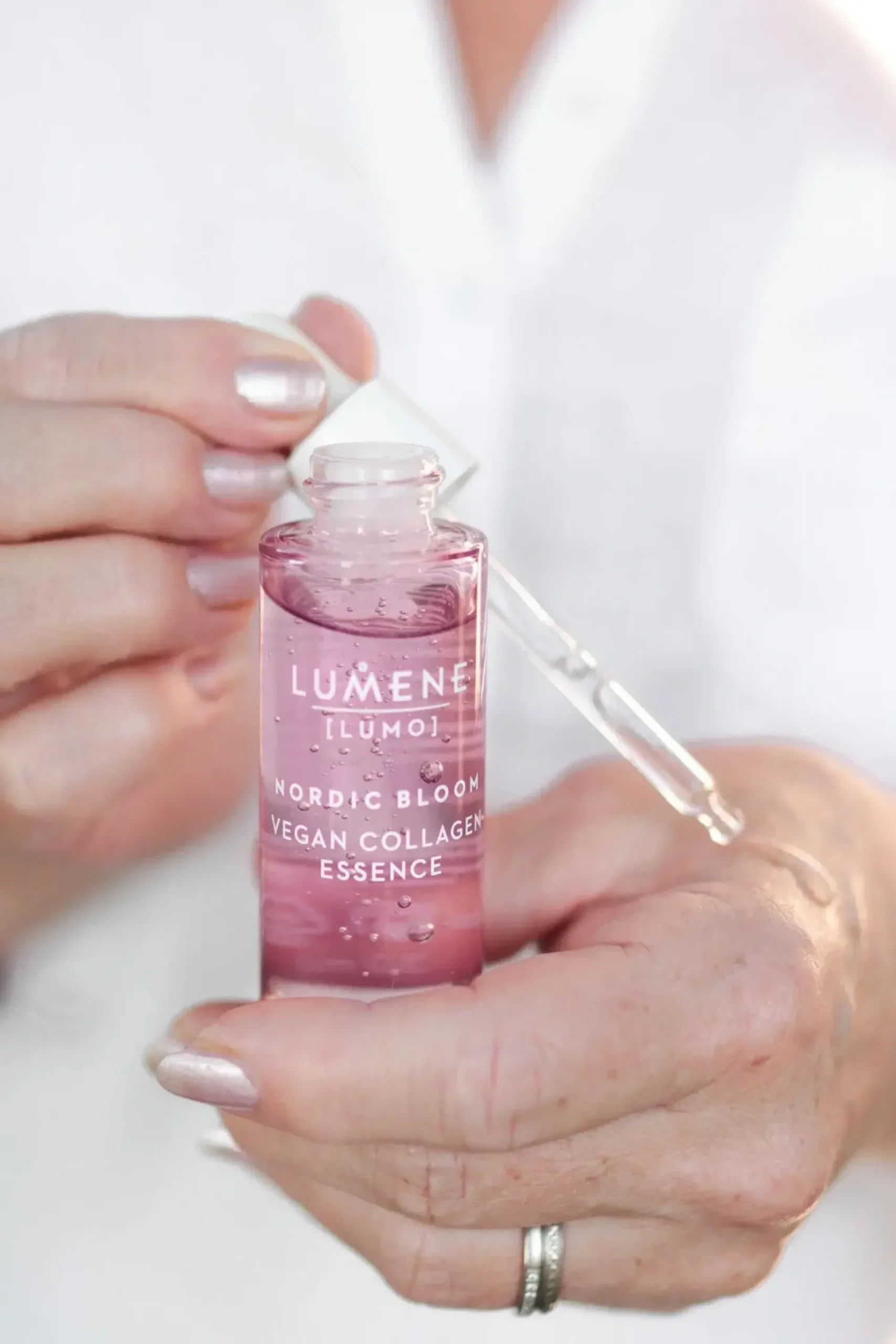 Lumene Ihonhoidon Tehoaineet|Kasvojenhoito<Lumo Kimmoisuutta lisäävä kollageeniseerumi 30ml