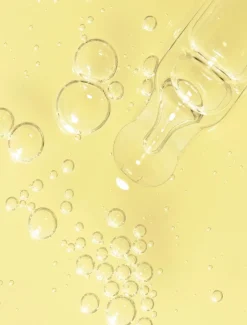 Lumene Kasvojenhoito<VALO Kirkastava hyaluronitiiviste 30 ml