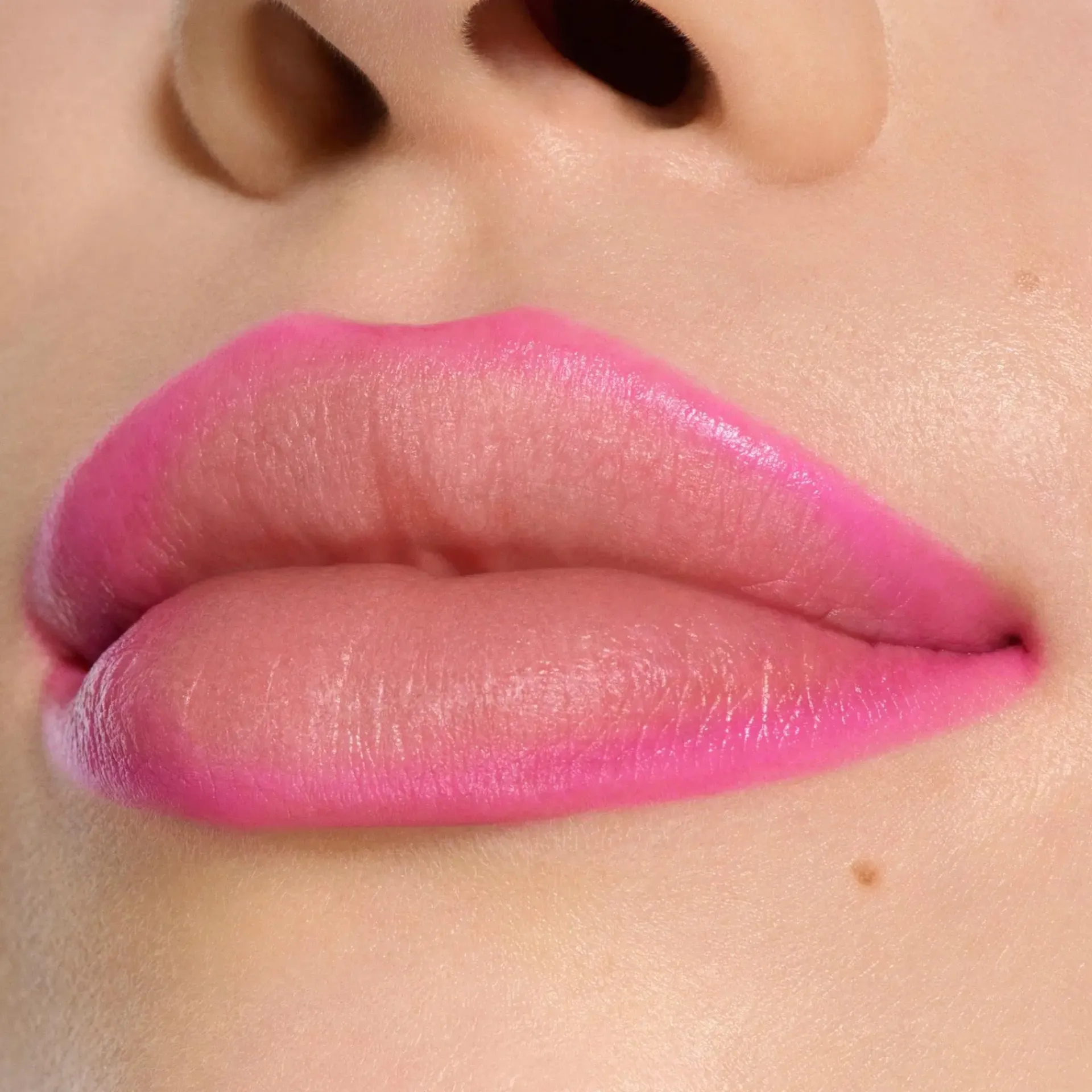 Mac Cosmetics Huulimeikit<Lipglazer Glossy Liner -huultenrajauskynä 0,25 g