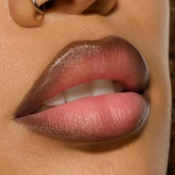 Mac Cosmetics Huulimeikit<Lipglazer Glossy Liner -huultenrajauskynä 0,25 g