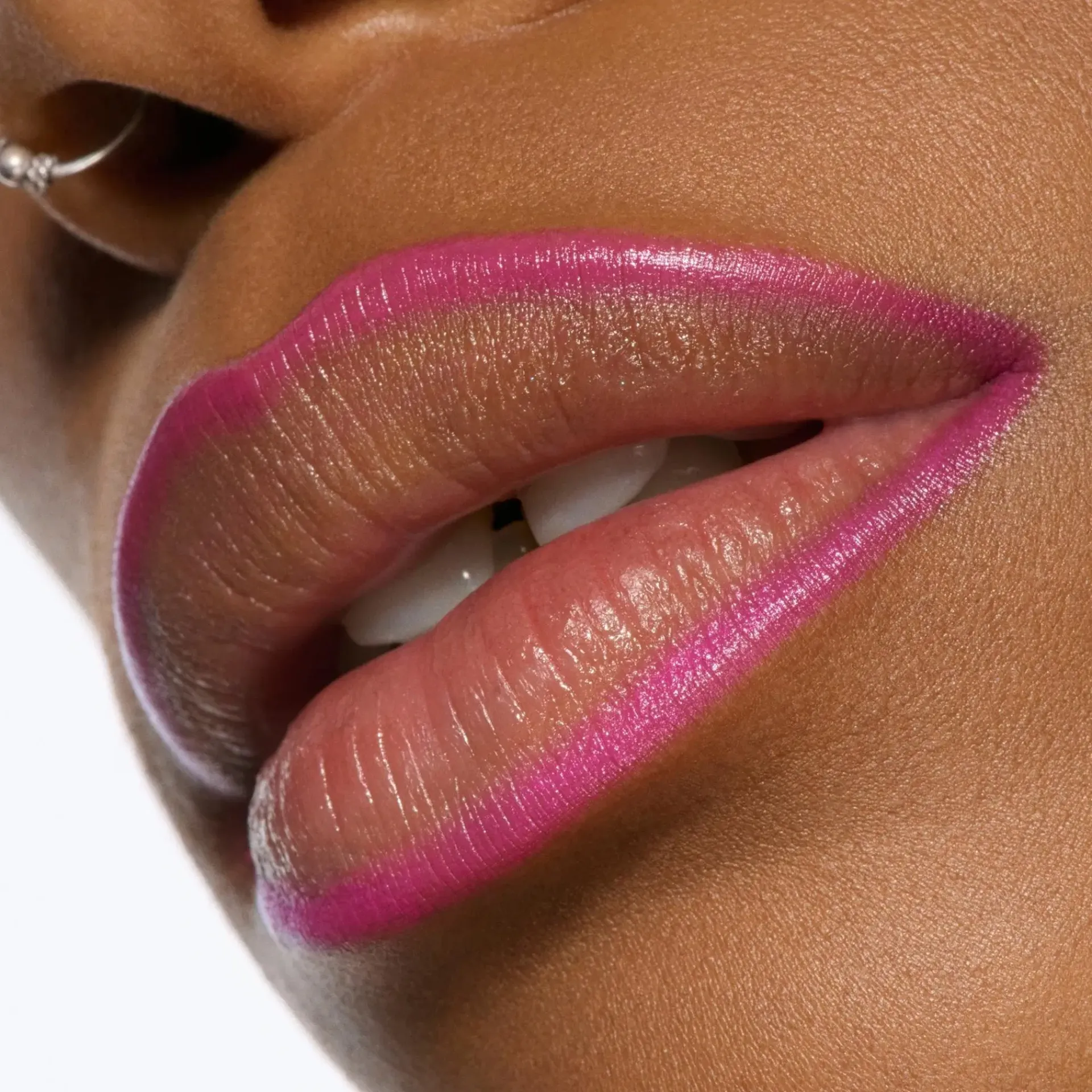 Mac Cosmetics Huulimeikit<Lipglazer Glossy Liner -huultenrajauskynä 0,25 g