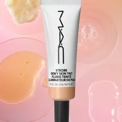 Mac Cosmetics Kasvomeikit<Strobe Dewy Skin Tint -sävyttävä kosteusvoide 30 ml