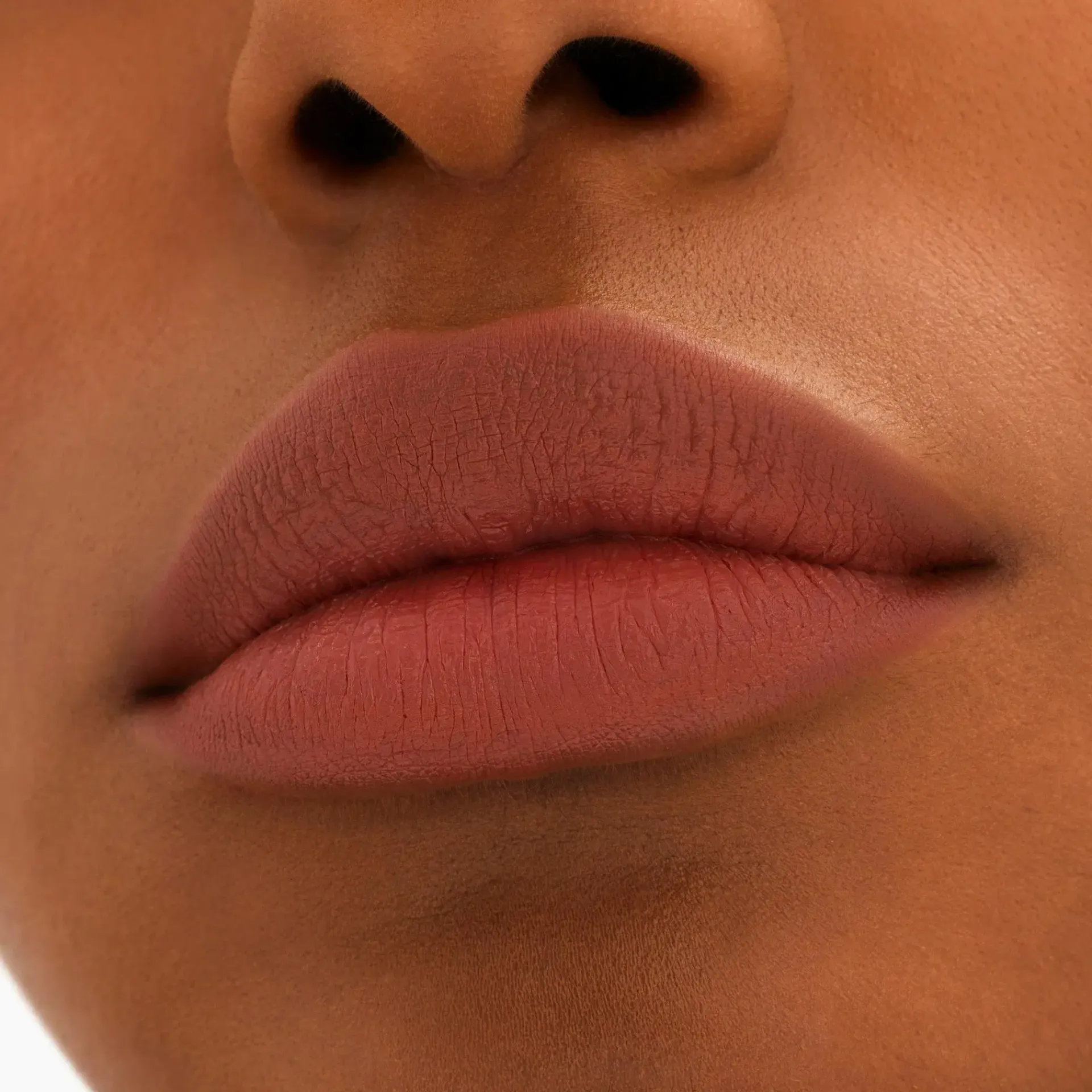 Mac Cosmetics Huulimeikit<MAC Locked Kiss 24Hr Lipstick huulipuna 1,8 g
