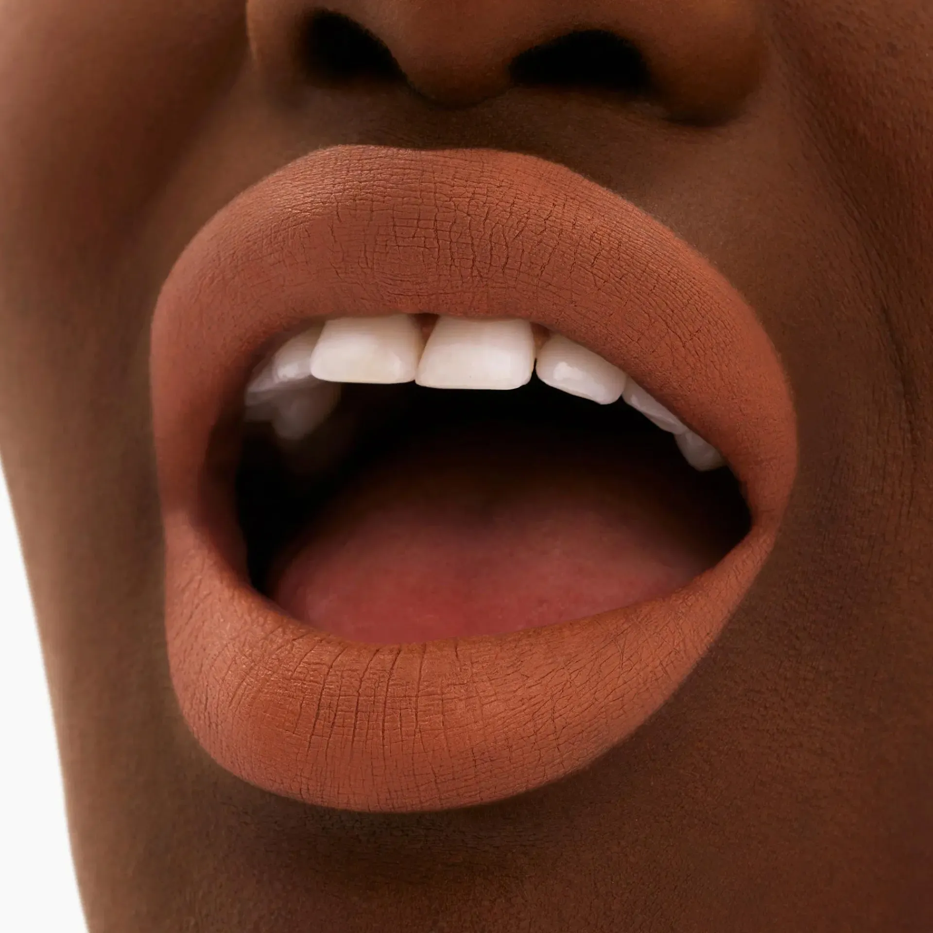Mac Cosmetics Huulimeikit<MAC Locked Kiss 24Hr Lipstick huulipuna 1,8 g