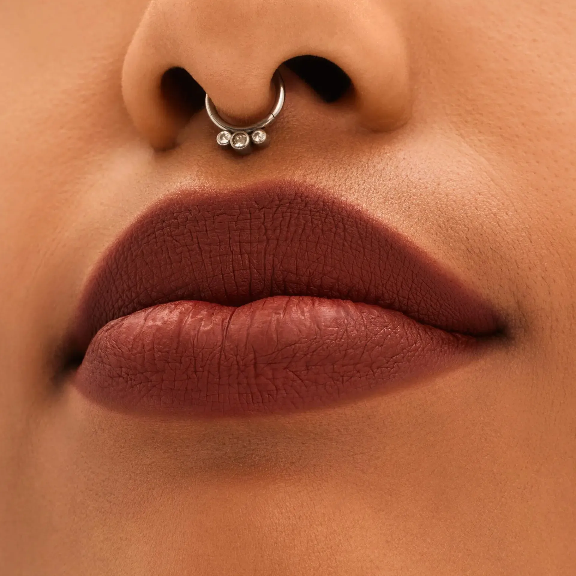 Mac Cosmetics Huulimeikit<MAC Locked Kiss 24Hr Lipstick huulipuna 1,8 g