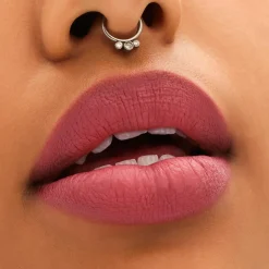 Mac Cosmetics Huulimeikit<MAC Locked Kiss 24Hr Lipstick huulipuna 1,8 g