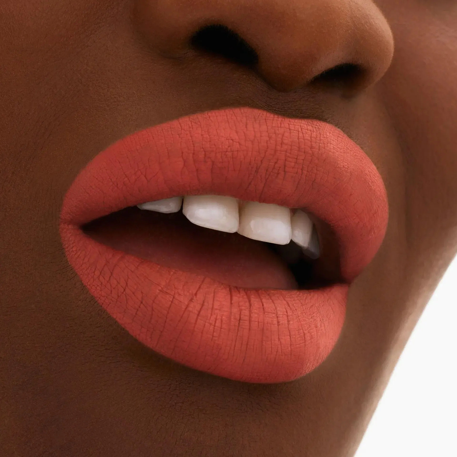 Mac Cosmetics Huulimeikit<MAC Locked Kiss 24Hr Lipstick huulipuna 1,8 g