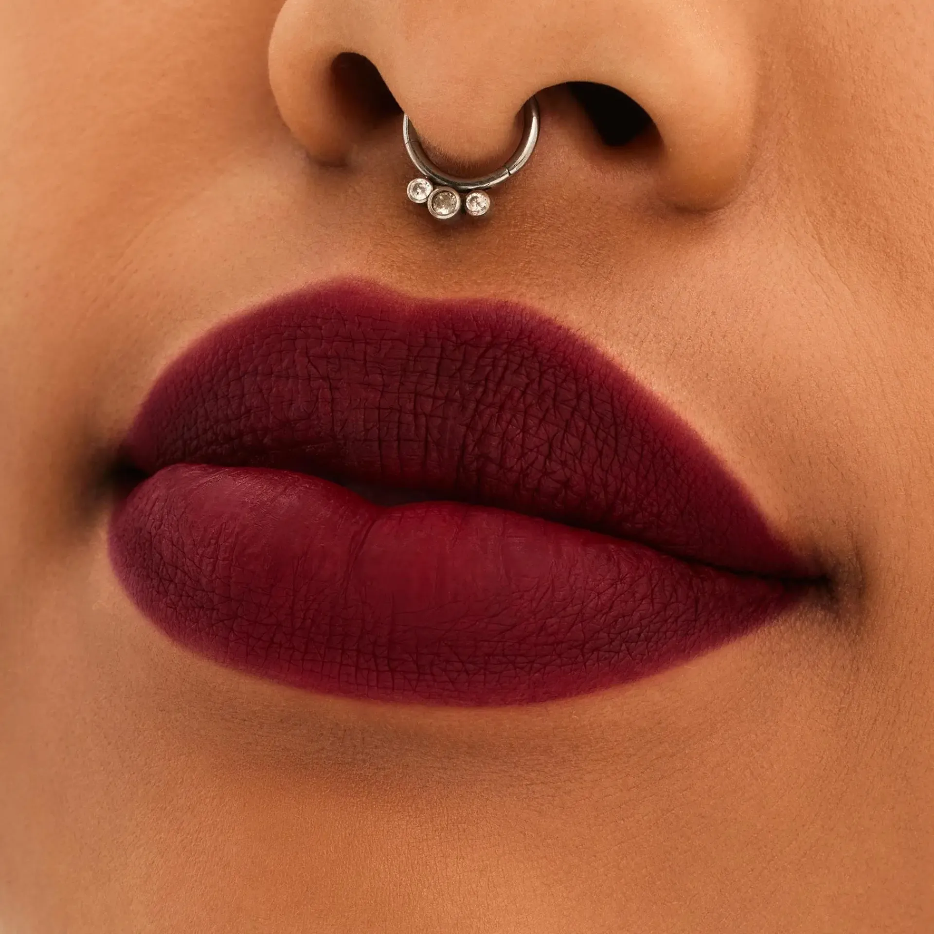 Mac Cosmetics Huulimeikit<MAC Locked Kiss 24Hr Lipstick huulipuna 1,8 g