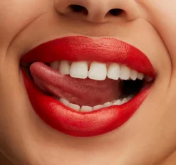 Mac Cosmetics Huulimeikit<MAC Lustreglass Lipstick huulipuna 3 g