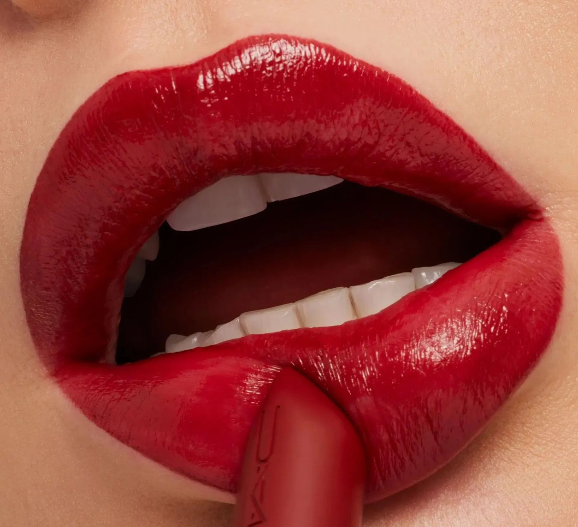 Mac Cosmetics Huulimeikit<MAC Mini Macximal Sleek Satin Lipstick huulipuna 1,5 g
