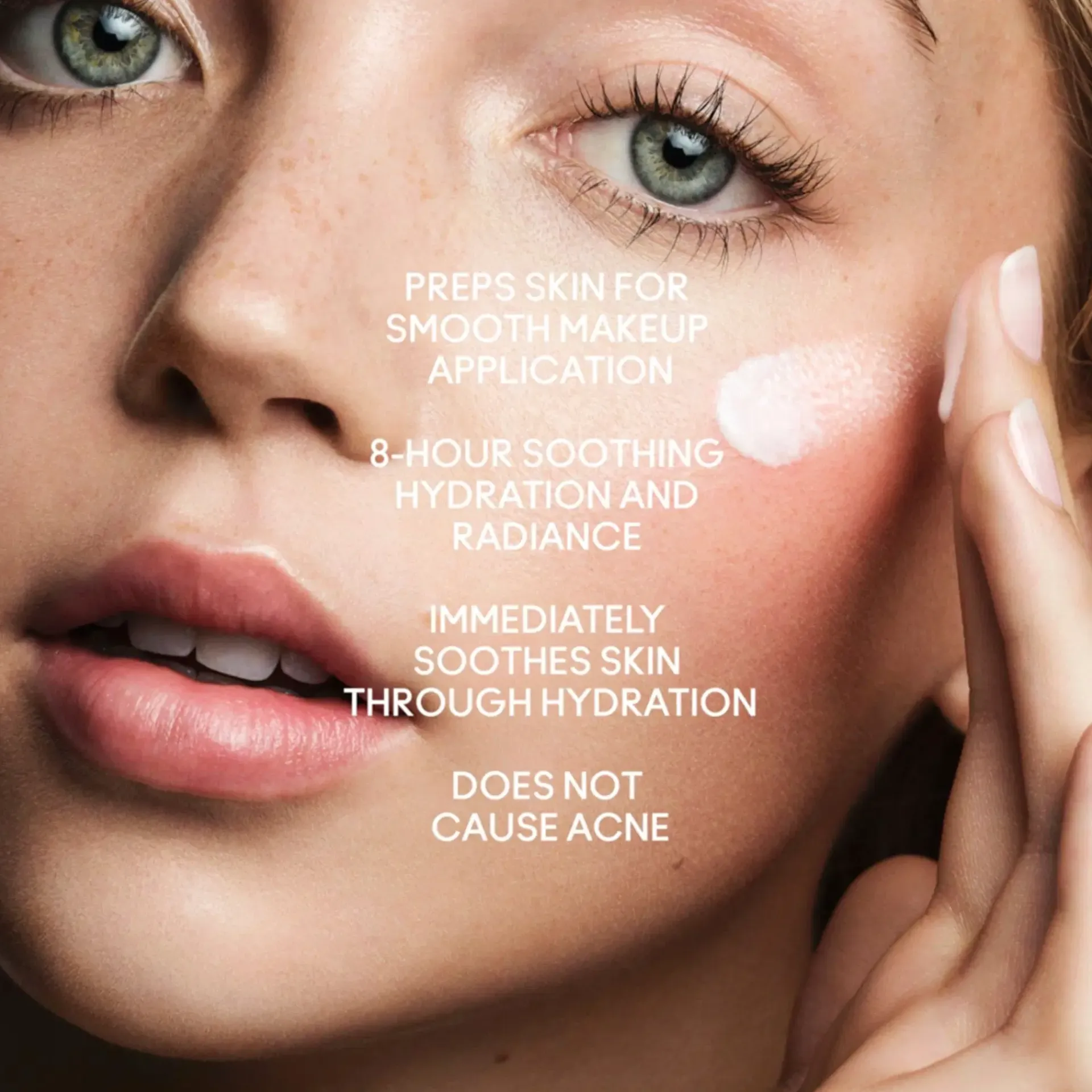 Mac Cosmetics Kasvomeikit<MAC Studio Radiance Moisturizing + Illuminating Silky Primer pohjustusvoide 30 ml