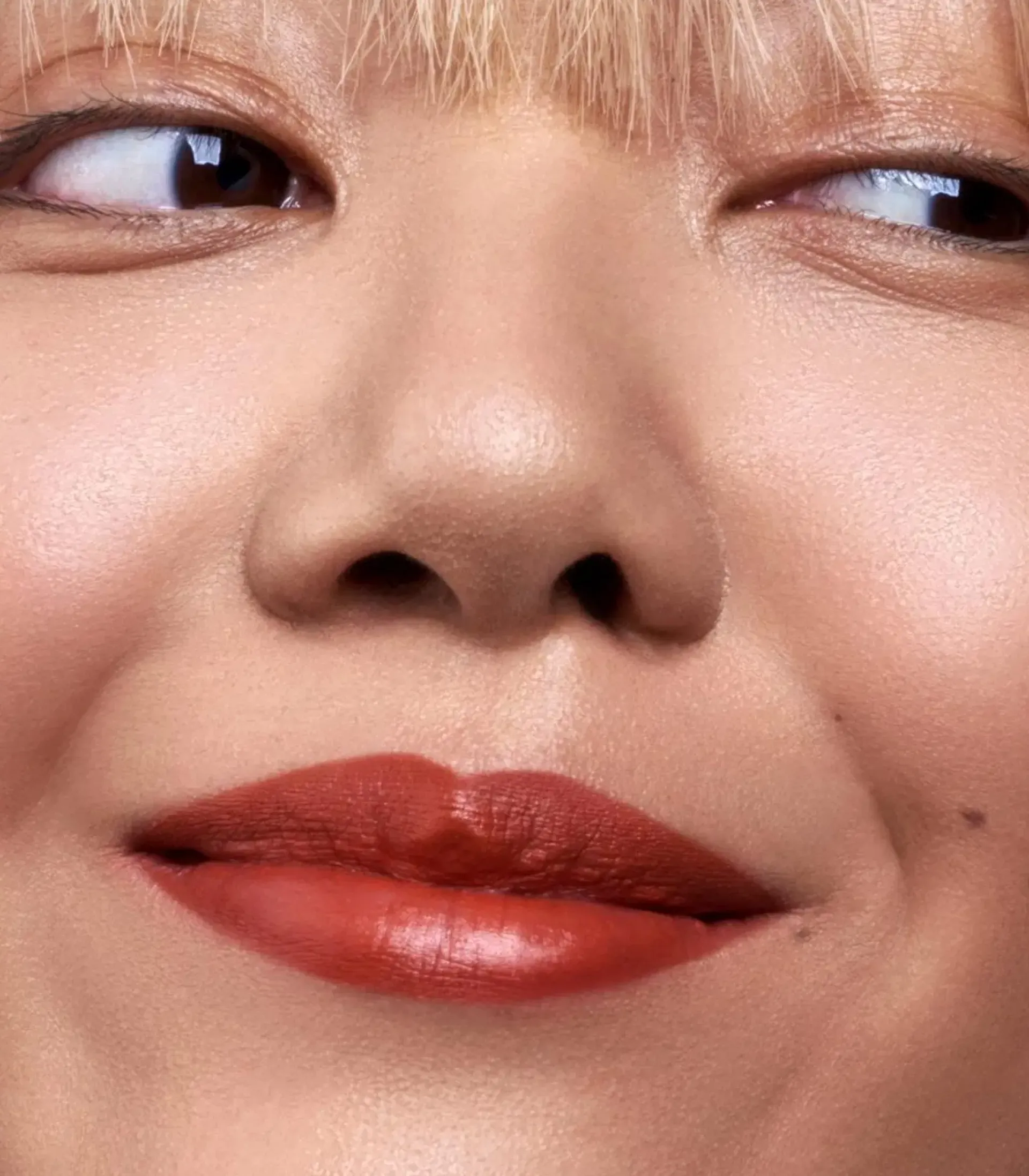 MÁDARA Meikit|Huulimeikit<Madara Velvet Wear Lipstick huulipuna 3,8 g