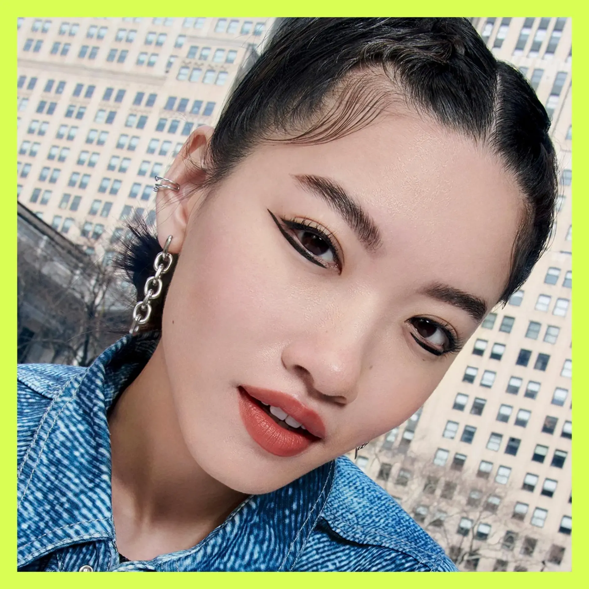 Maybelline Silmämeikit<New York Tattoo Liner Ink Pen 881 Matte Black nestemäinen silmänrajausväri 1,3g
