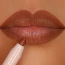 MOIRA Cosmetics Huulimeikit<MOIRA Lip Appeal Waterproof Liner huultenrajauskynä 0,6 g