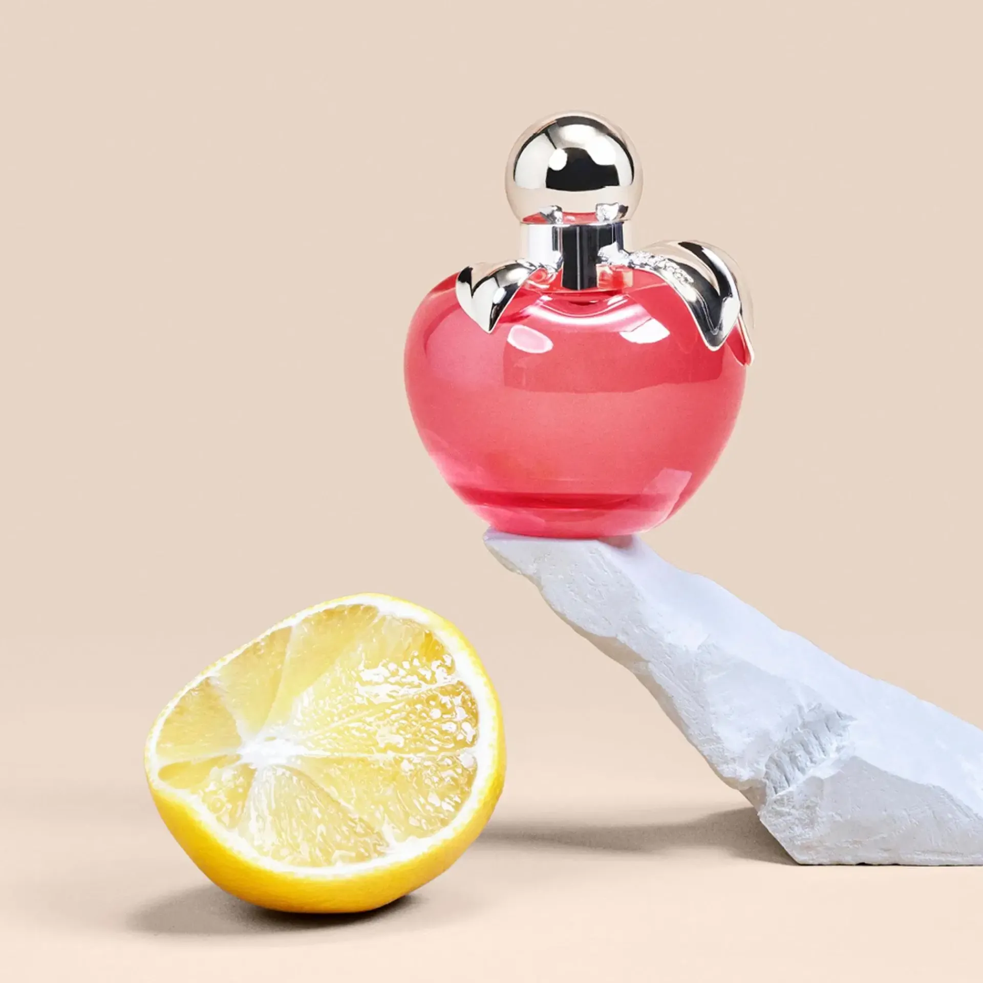 Nina Ricci Hajuvedet<Nina EdT tuoksu 30 ml