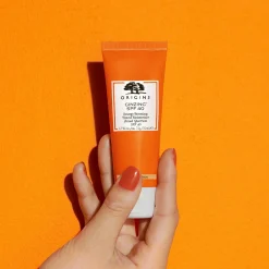 Origins Ihonhoidon Tehoaineet|Kasvojenhoito<GinZing™ Energy-Boosting Tinted Moisturizer sävyttävä päivävoide 50 ml