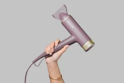 Remington Hiusten Muotoilulaitteet<AIRvive™ digitaalinen BLDC hiustenkuivain EC8930