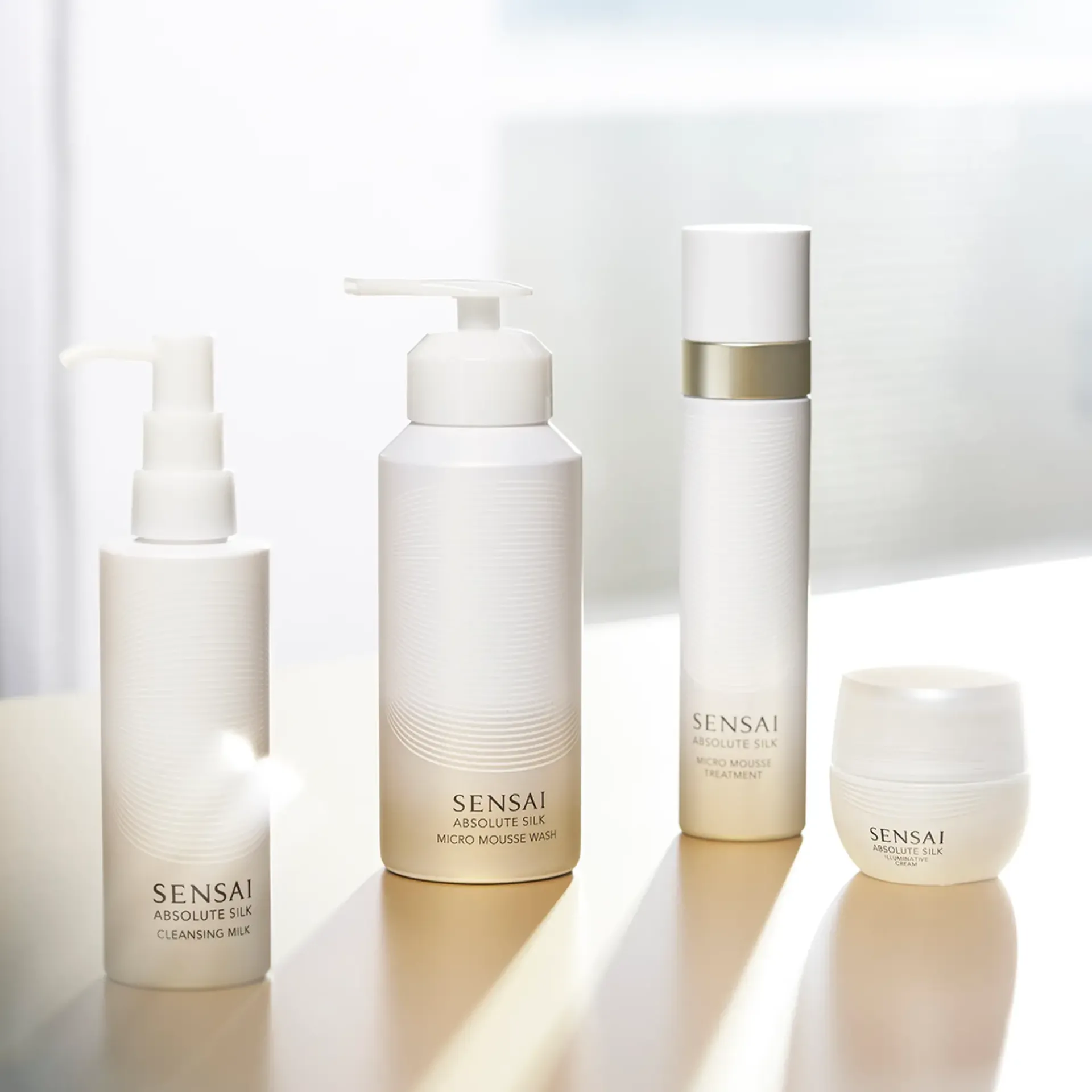 SENSAI J-Beauty|Kasvojenhoito<Absolute Silk Micro Mousse Treatment vaahtomainen hoitovesi 90 ml