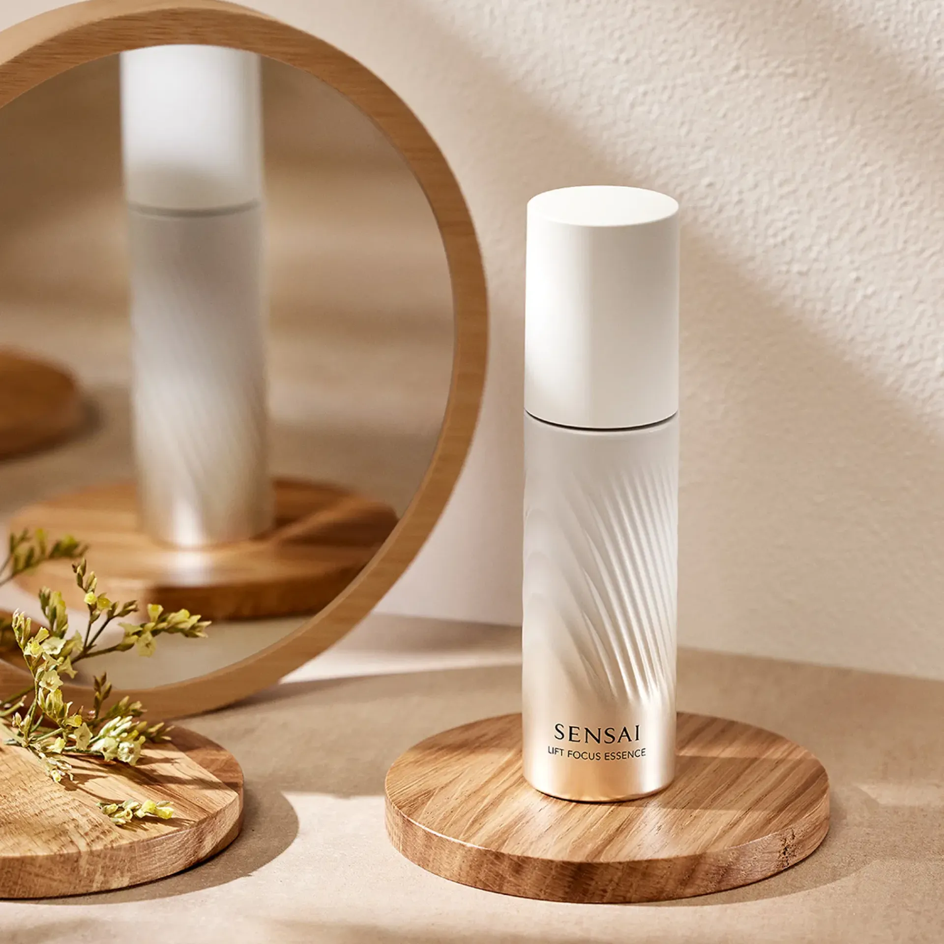 SENSAI J-Beauty|Kasvojenhoito<Lift Focus Essence tehoseerumi 40 ml