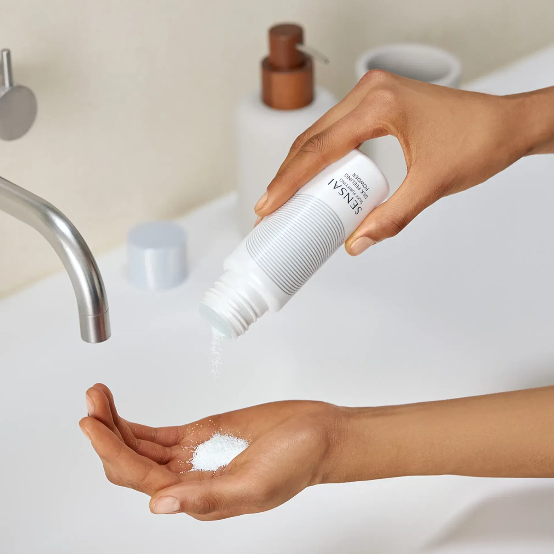 SENSAI J-Beauty|Kasvojenhoito<Silky Purifying Silk Peeling Powder entsymaattinen kasvojenkuorinta 40 g