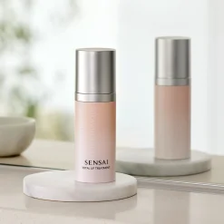 SENSAI J-Beauty|Kasvojenhoito<Total Lip Treatment huultenympärysihon hoitovoide 15 ml
