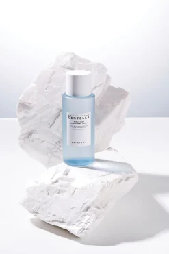 SKIN1004 Kasvojenhoito<Madagascar Centella Hyalu-Cica Toner kasvovesi 210 ml