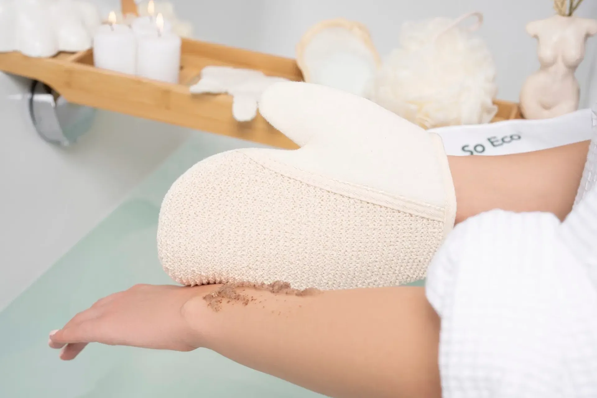 So Eco Vartalonhoito<2-1 Exfoliating Glove kuoriva pesuhanska
