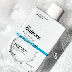 The Ordinary Hiustenhoito<4% Sulphate Cleanser for Body and Hair suihkugeeli hiuksille ja vartalolle 240 ml