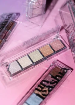 Unleashia Korealaiset Meikit|Kasvomeikit<Mood Shower Face Palette -kasvopaletti 20 g