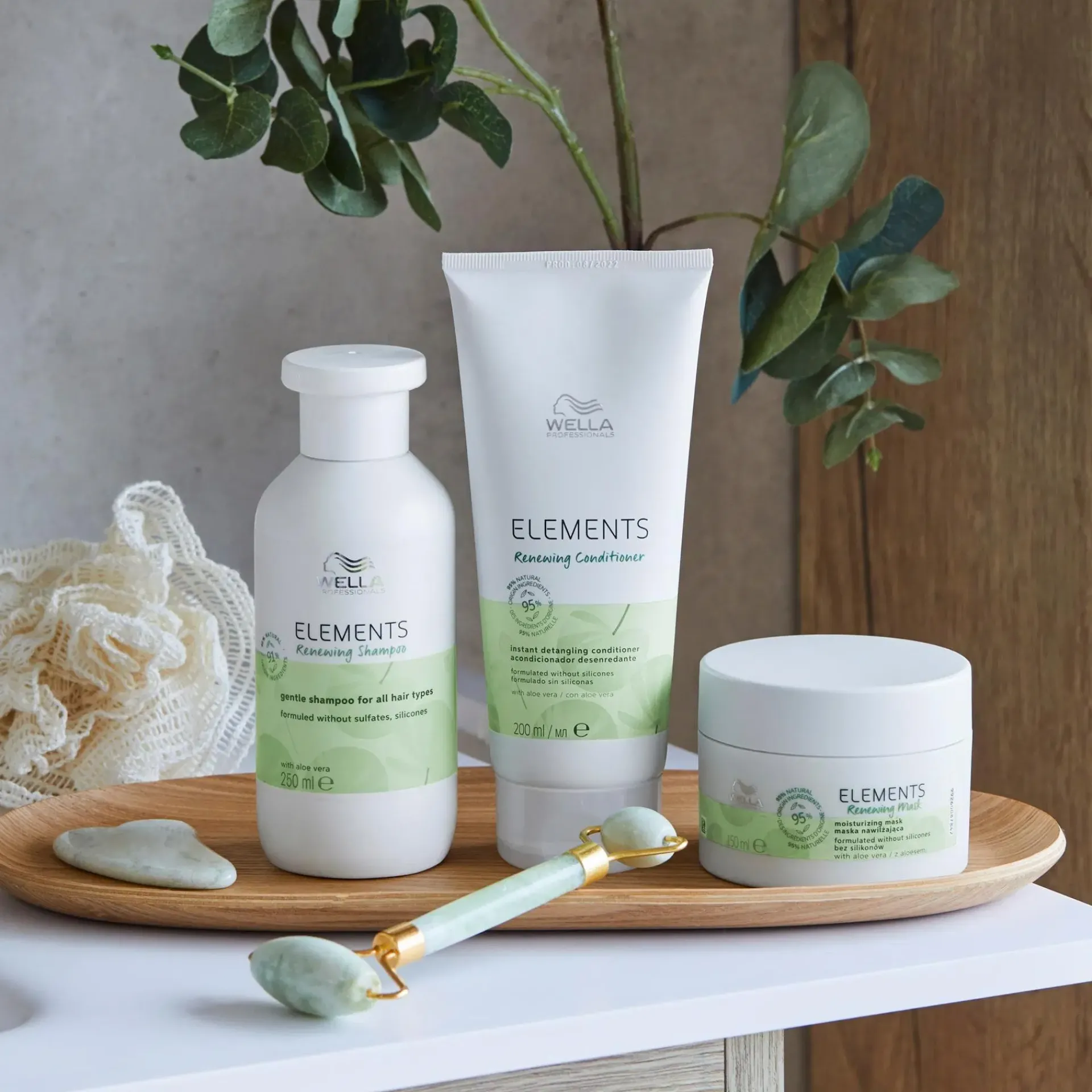 Wella Professionals Shampoot<Elements Renewing shampoo 250 ml