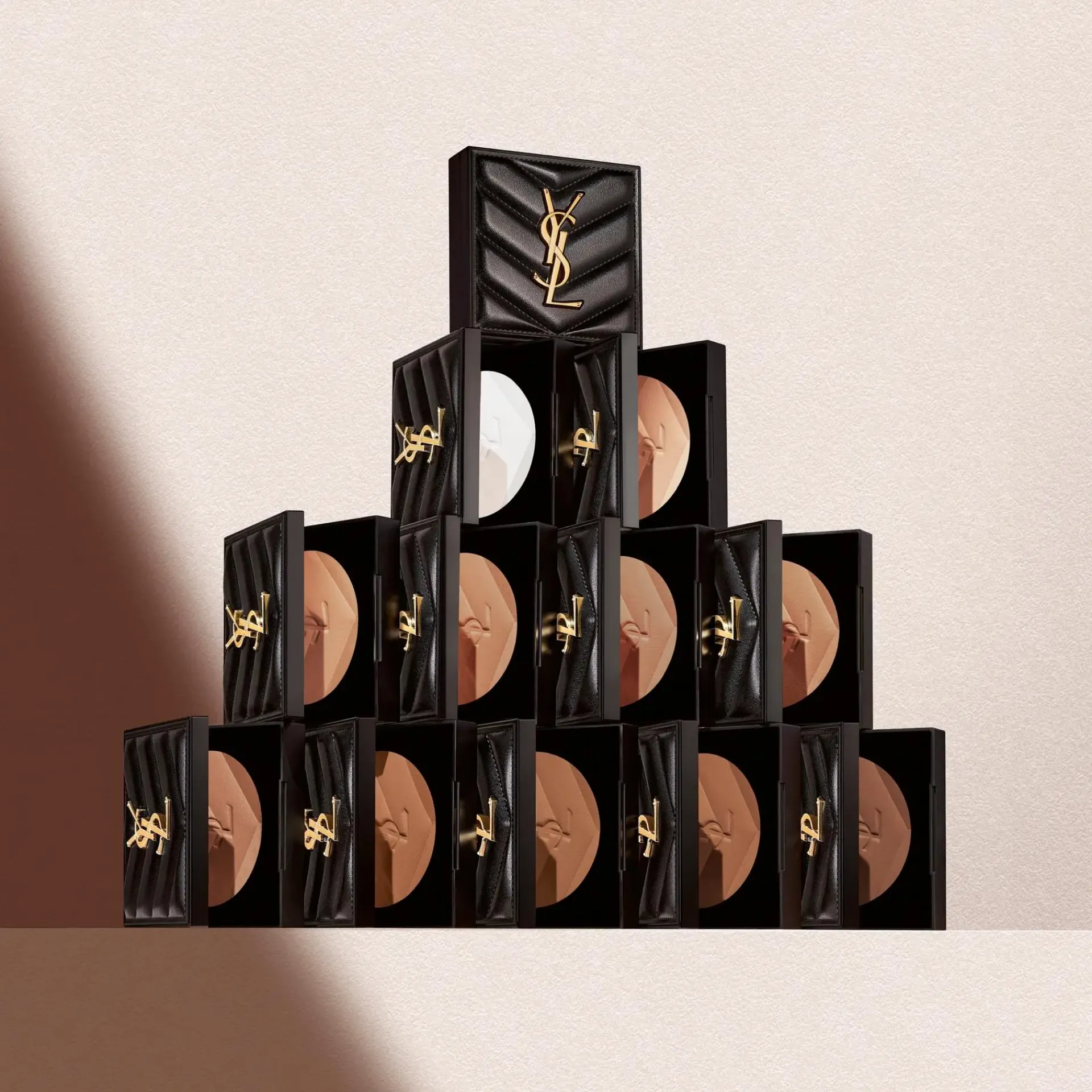 Yves Saint Laurent Kasvomeikit<All Hours Setting Powder puuteri