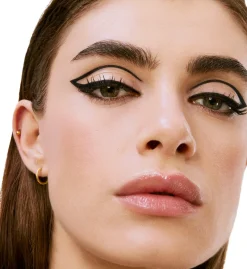 Yves Saint Laurent Silmämeikit<Lines Liberated Eye Pencil rajauskynä 1,2 g