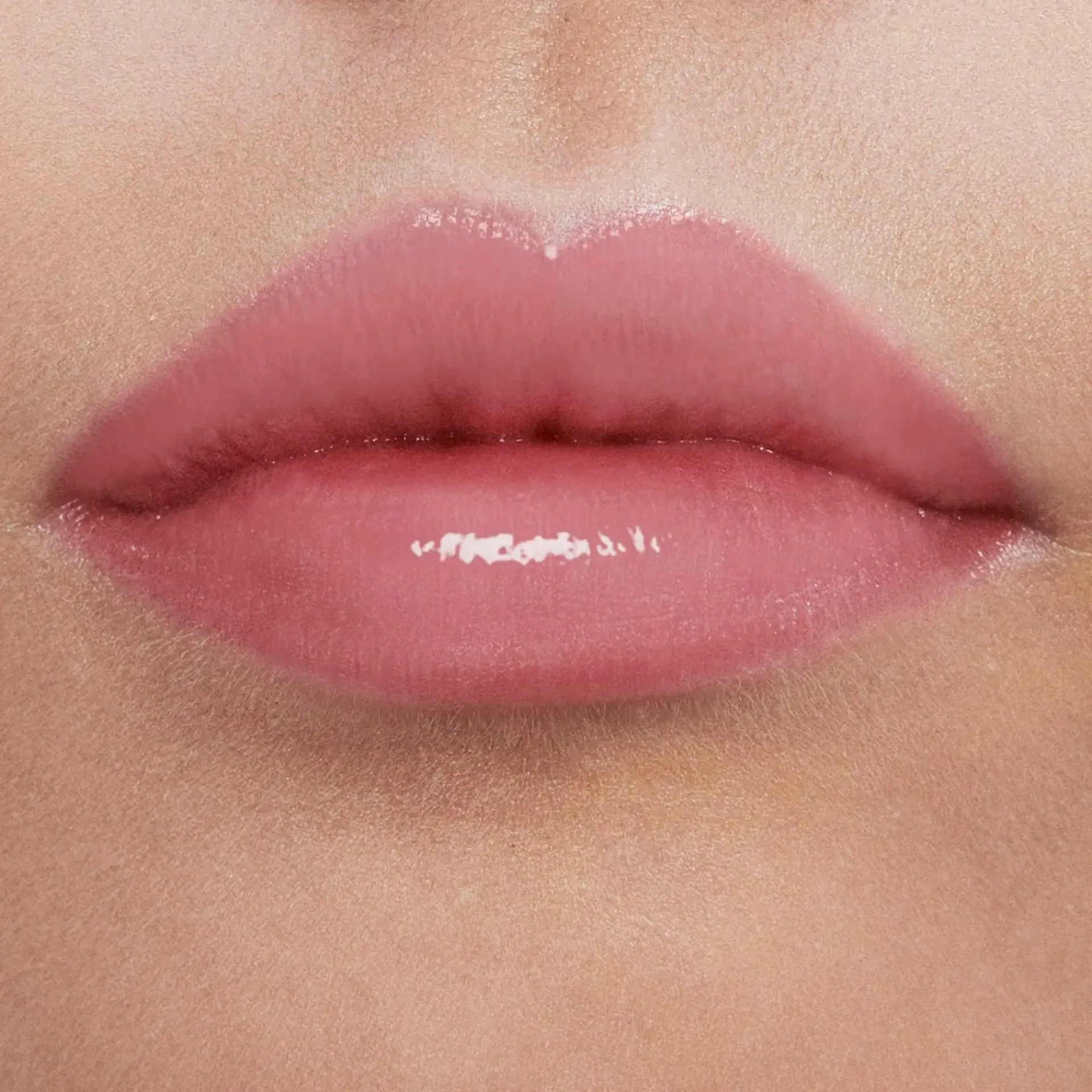 Yves Saint Laurent Huulimeikit<YSL Loveshine Candy Glow Tinted Butter Balm huulivoide 3,2 g