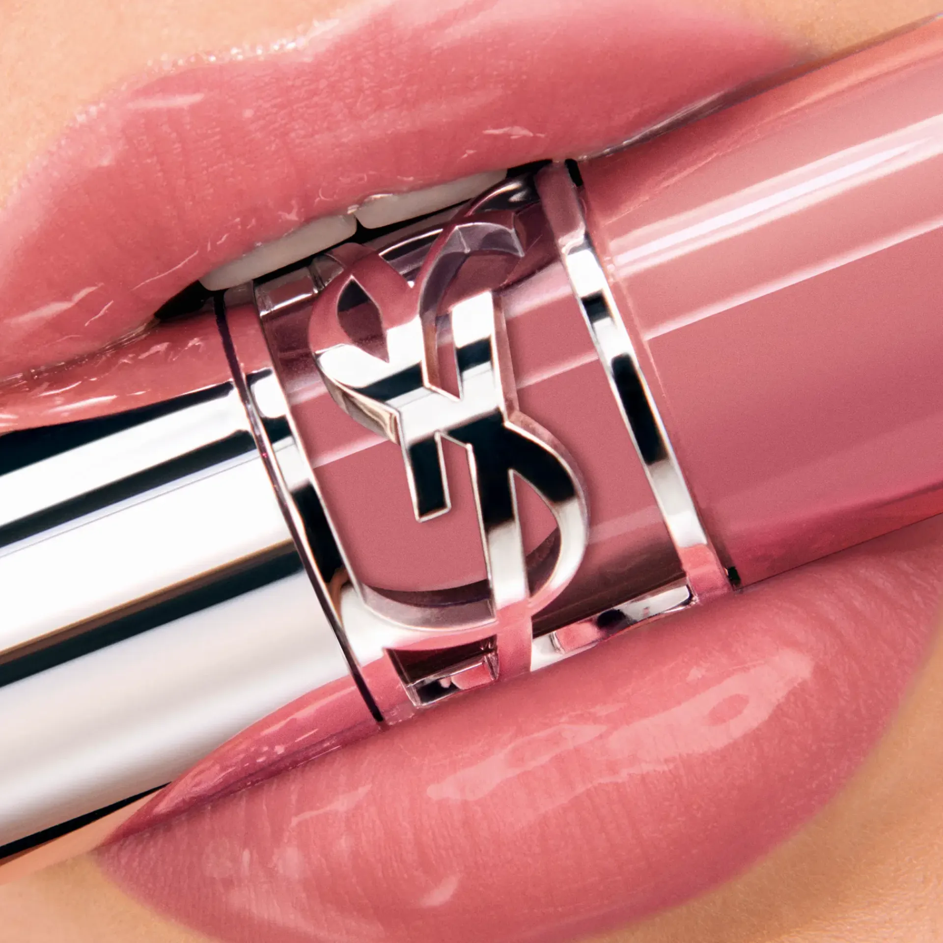 Yves Saint Laurent Huulimeikit<YSL Loveshine Plumping Lip Oil Gloss huulikiilto 6ml