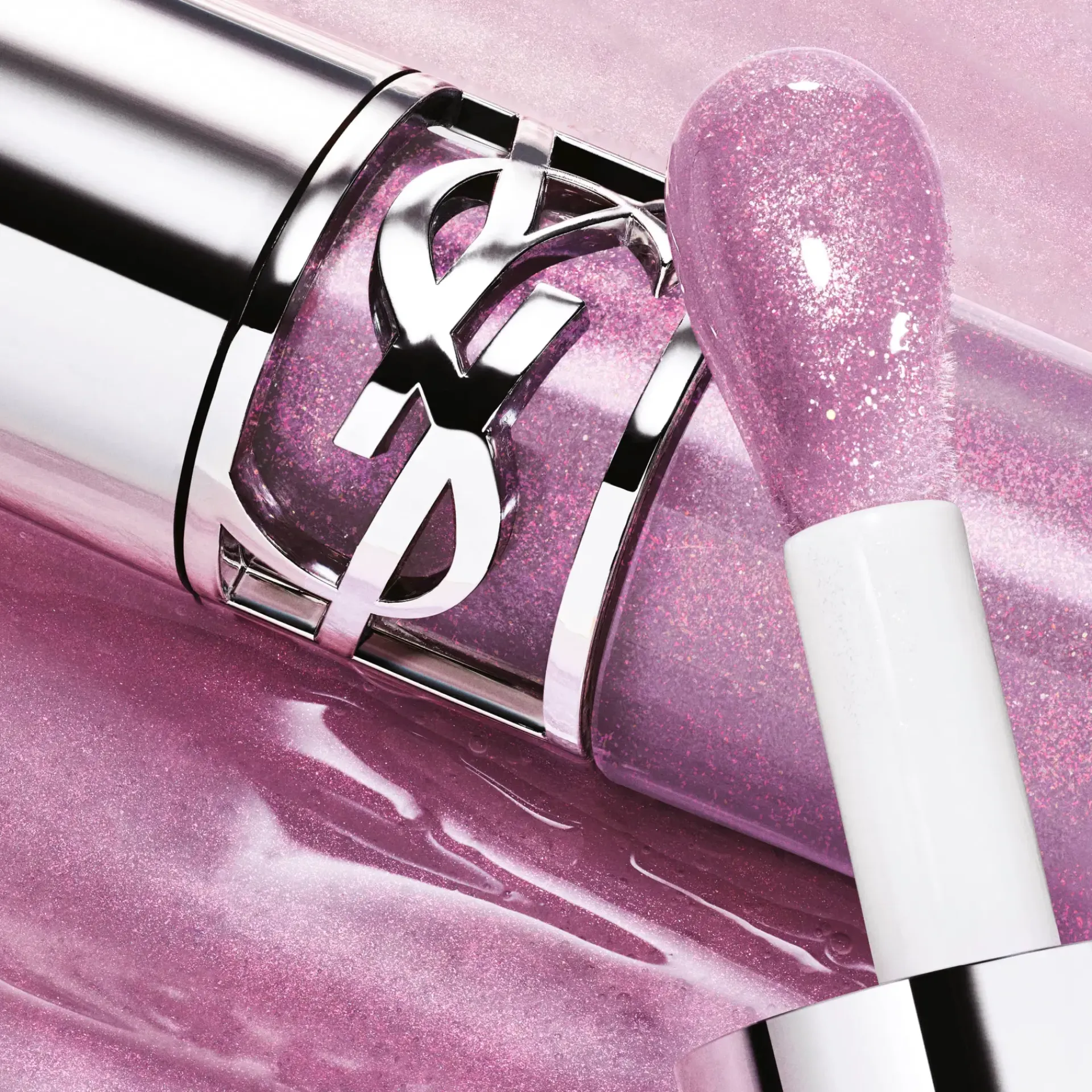 Yves Saint Laurent Huulimeikit<YSL Loveshine Plumping Lip Oil Gloss huulikiilto 6ml